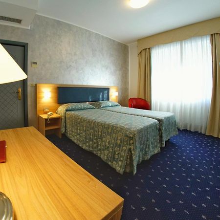 Hotel Le Torrette Galbiate Kültér fotó