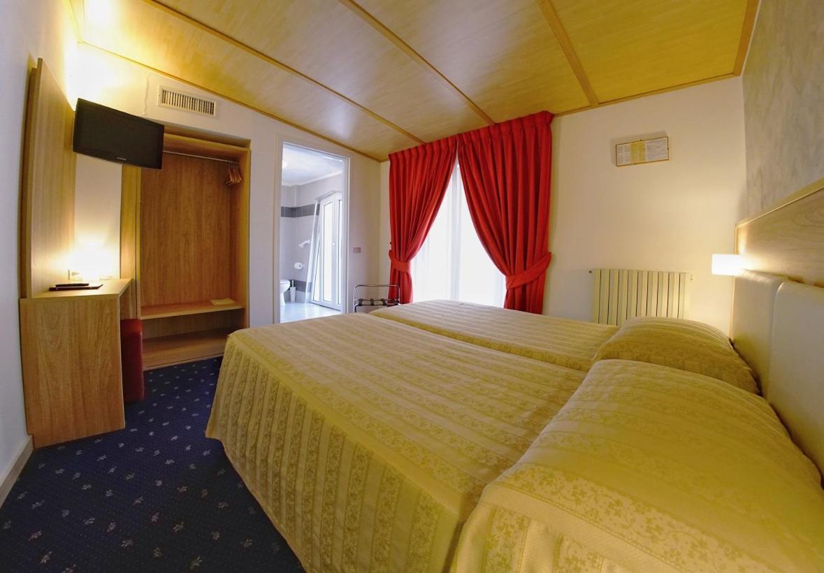 Hotel Le Torrette Galbiate Kültér fotó